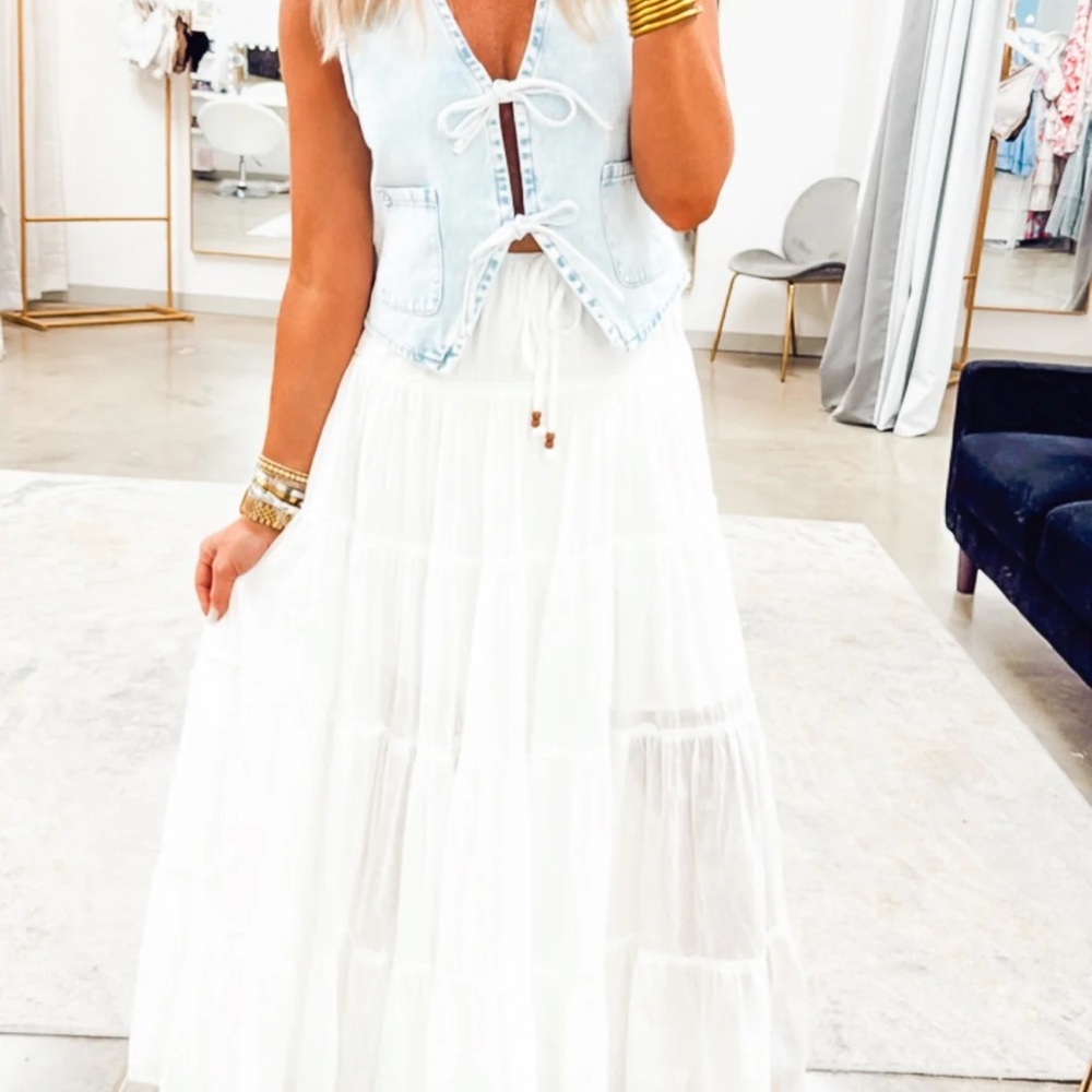 Elegant White Maxi Skirt
